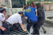 梦见死去洛杉矶之后，纽约也乱了，超20人被捕